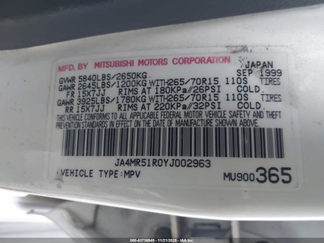 2000 MITSUBISHI MONTERO JA4MR51R0YJ002963 Photo 8
