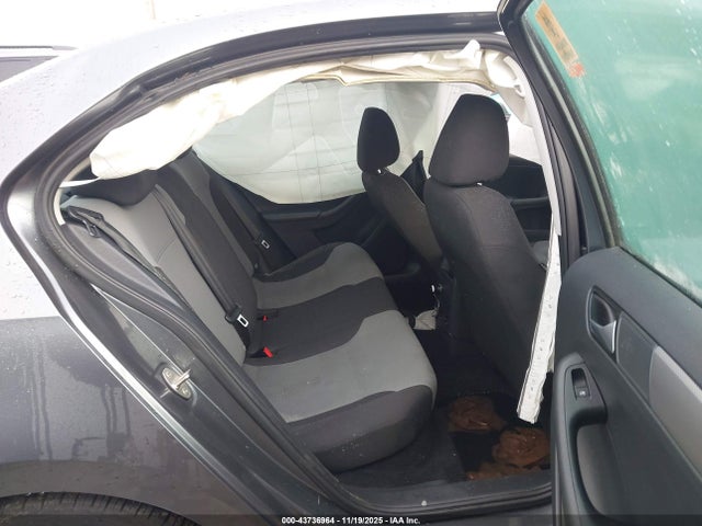 43736964 :رقم المزاد ، 3VW2B7AJ7JM234067 vin ، 2018 Volkswagen Jetta 1.4t S مزاد بيع