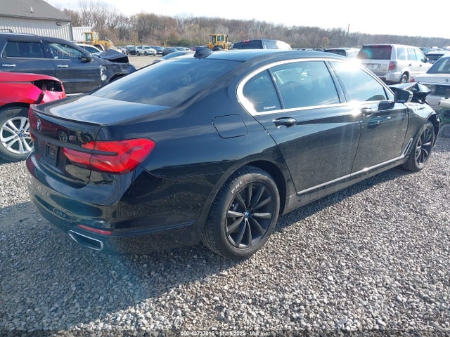 2016 BMW 750I WBA7F2C59GG420046 Photo 3