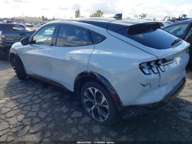 2022 FORD MUSTANG MACH-E 3FMTK3RM9NMA49759 Photo 2