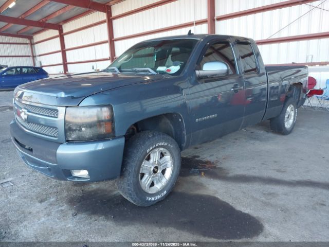 2011 CHEVROLET SILVERADO 1500 1GCRKSE35BZ129446 Photo 1