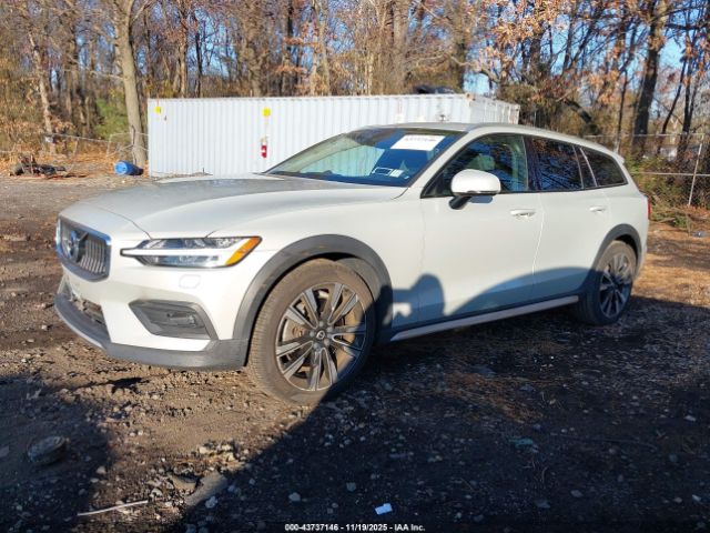 2020 VOLVO V60 CROSS COUNTRY YV4102WK1L1030693 Photo 1