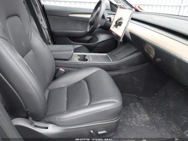 2023 TESLA MODEL 3 5YJ3E1EA4PF695116 Photo 4