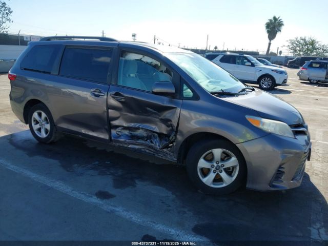2019 TOYOTA SIENNA 5TDKZ3DC9KS998699