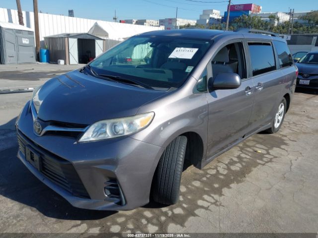 2019 TOYOTA SIENNA 5TDKZ3DC9KS998699 Photo 1