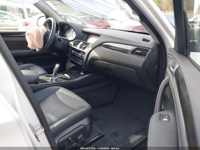 2017 BMW X3 5UXWX9C56H0T04185 Photo 4