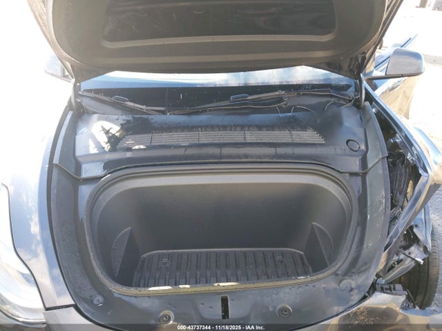 2024 TESLA MODEL Y 7SAYGDEE7RF112936 Photo 9