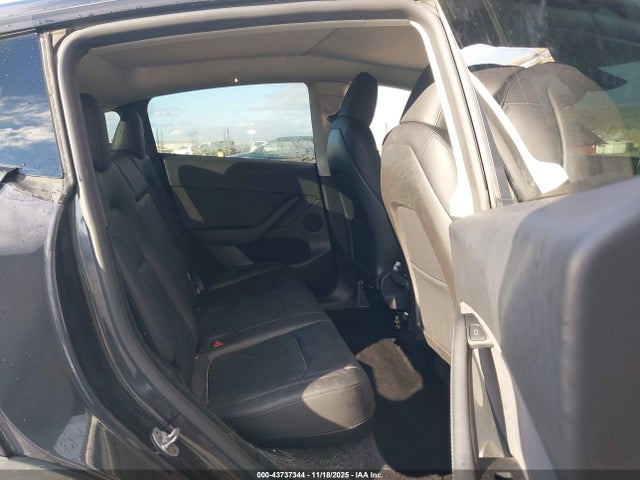 2024 TESLA MODEL Y 7SAYGDEE7RF112936 Photo 7