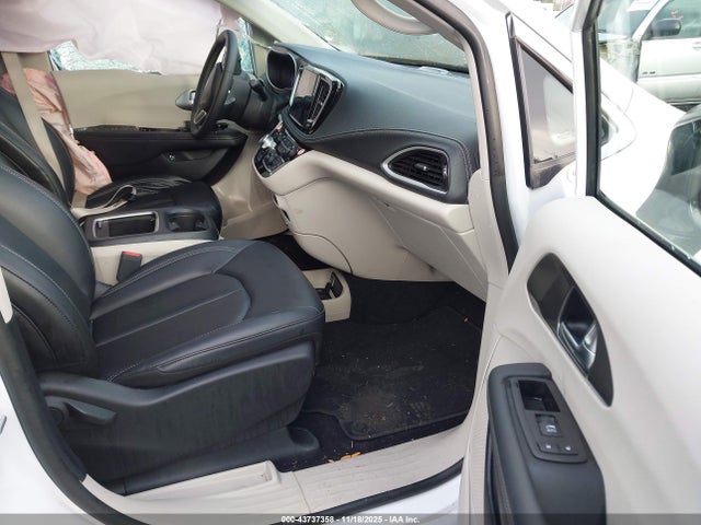 Продажа на аукционе авто 2024 Chrysler Pacifica Hybrid Select, vin: 2C4RC1S79RR174487, номер лота: 43737358