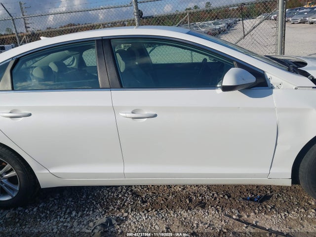 Hyundai SONATA SE 2017 5NPE24AF9HH534641 Image 13