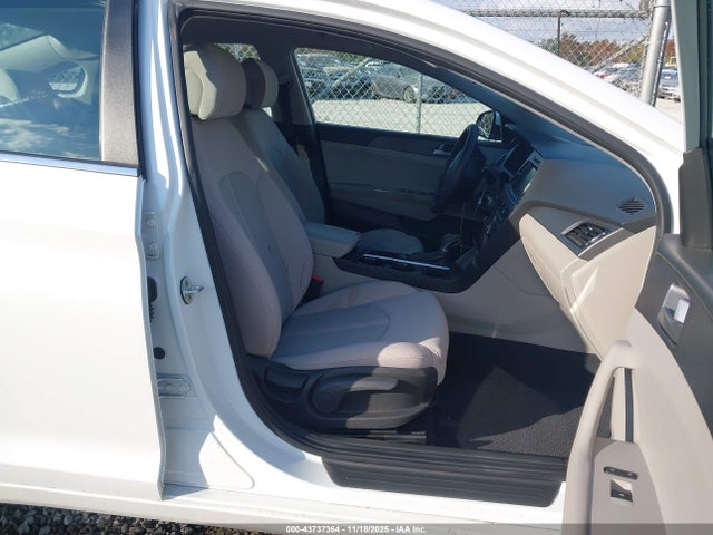 Hyundai SONATA SE 2017 5NPE24AF9HH534641 Image 5