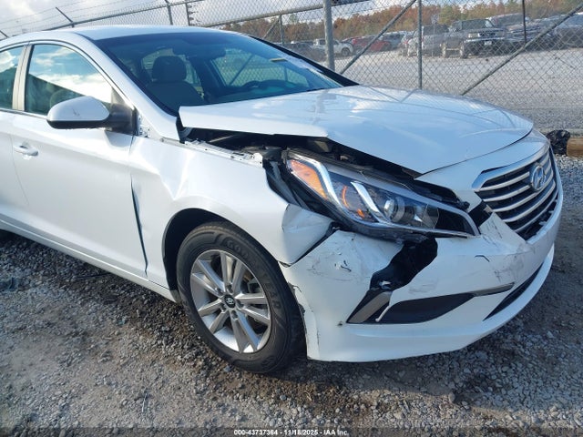Hyundai SONATA SE 2017 5NPE24AF9HH534641 Image 6