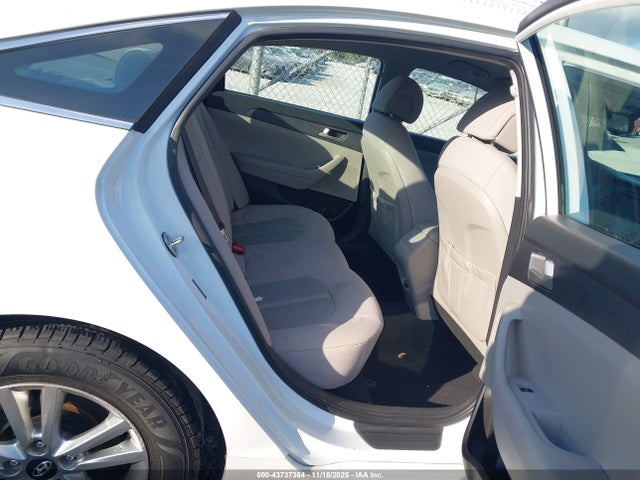 Hyundai SONATA SE 2017 5NPE24AF9HH534641 Image 8