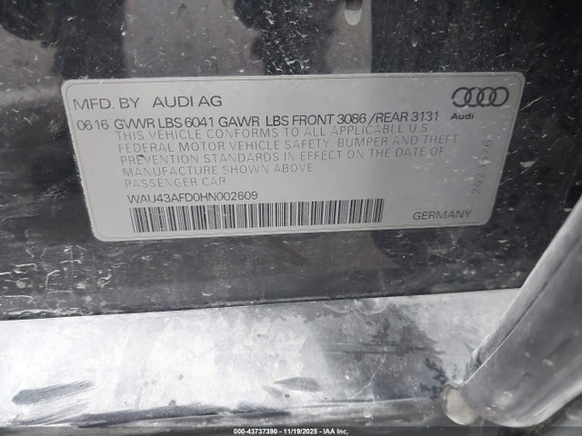 2017 AUDI A8 L WAU43AFD0HN002609 Photo 8
