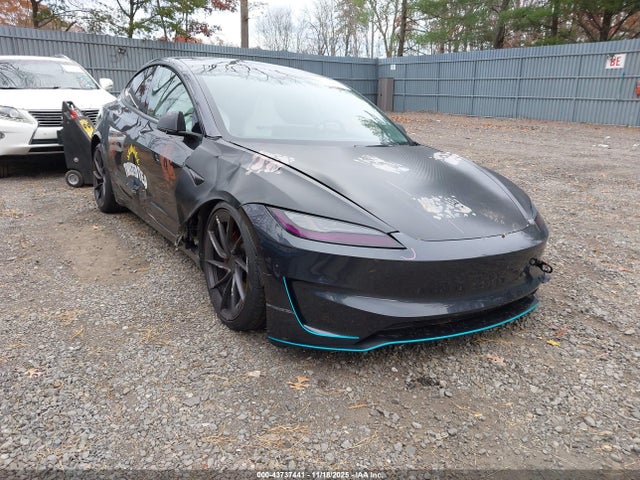 2024 TESLA MODEL 3 5YJ3E1ET8RF871587 Photo 0
