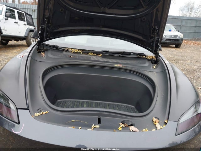 2024 TESLA MODEL 3 5YJ3E1ET8RF871587 Photo 9