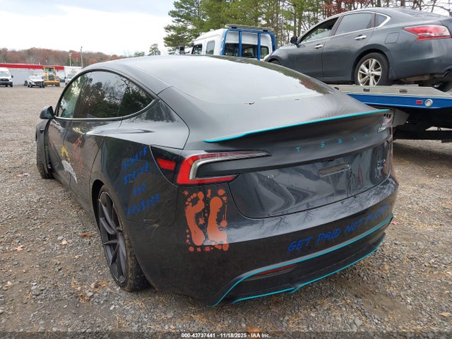 2024 TESLA MODEL 3 5YJ3E1ET8RF871587 Photo 2