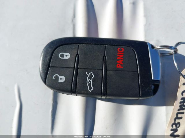 2019 DODGE CHALLENGER 2C3CDZBT3KH680508 Photo 10