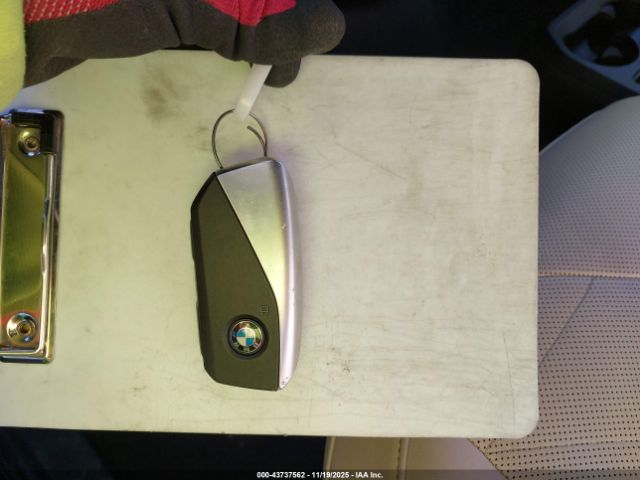 2024 BMW IX WB523CF00RCP23489 Photo 10