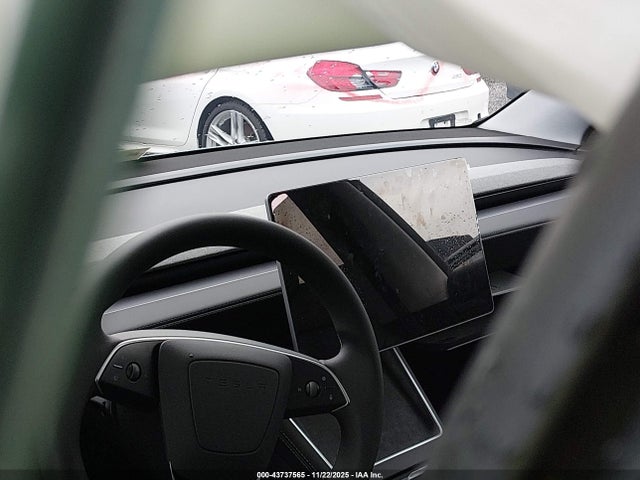 2026 TESLA MODEL Y 7SAYGDEE2TA499755 Photo 6