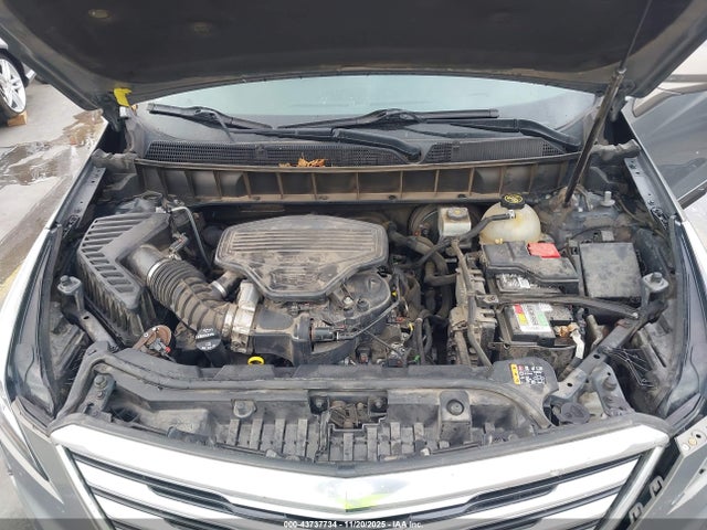 2019 CADILLAC XT5 1GYKNCRS8KZ243211 Photo 9