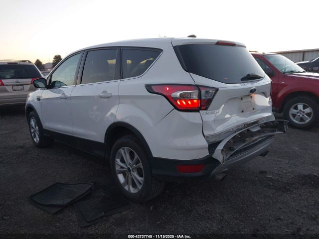 2017 FORD ESCAPE 1FMCU9G93HUB82173 Photo 2