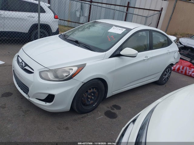 Hyundai ACCENT GLS 2014 KMHCT4AE3EU714089 Image 2