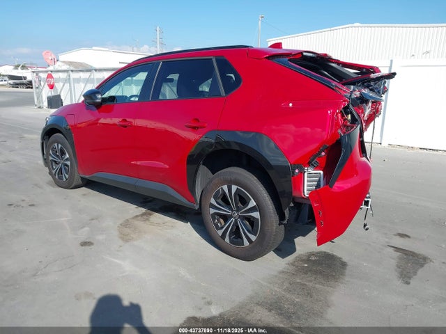 Toyota BZ4X XLE 2024 JTMABACA2RA089604 Image 3