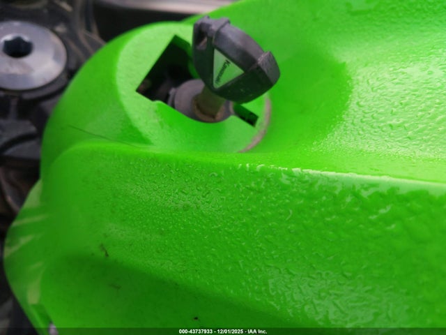 43737933 :رقم المزاد ، ML5EXEN16NDA75251 vin ، 2022 Kawasaki Ex650 N مزاد بيع