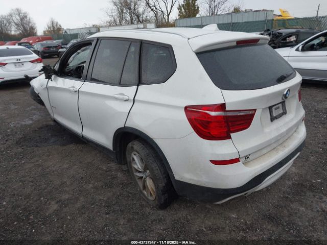 2017 BMW X3 5UXWX9C3XH0T24213 Photo 2
