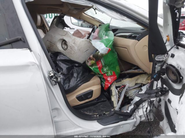 2017 BMW X3 5UXWX9C3XH0T24213 Photo 4