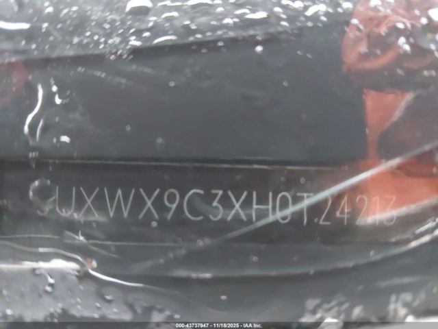 2017 BMW X3 5UXWX9C3XH0T24213 Photo 8