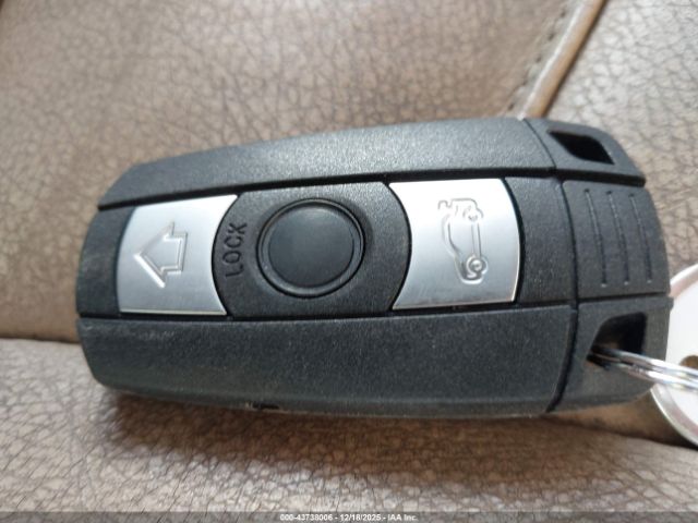 2011 BMW 328I WBAPH7C57BE677590 Photo 10