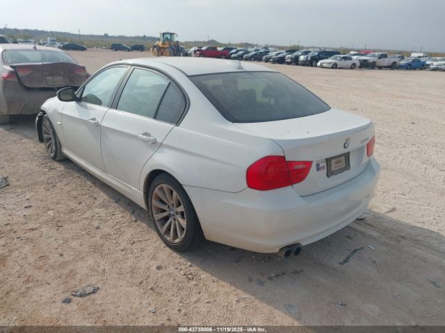 2011 BMW 328I WBAPH7C57BE677590 Photo 2