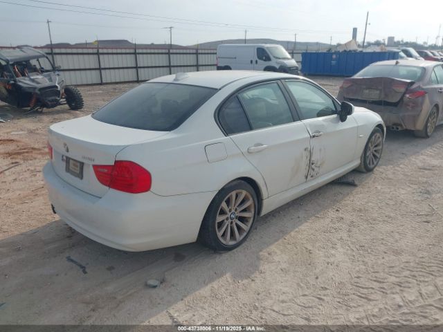 2011 BMW 328I WBAPH7C57BE677590 Photo 3
