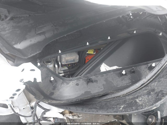 2024 TESLA MODEL Y 7SAYGDEF6RF107770 Photo 9