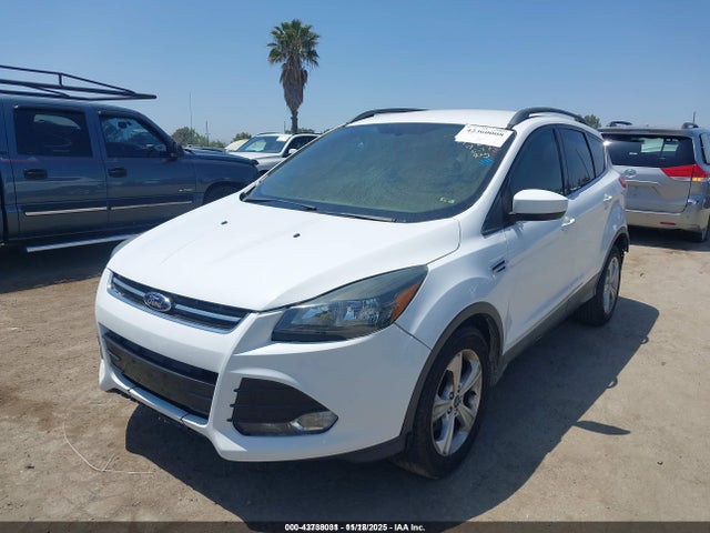 1FMCU0GX8FUA34320 Ford ESCAPE SE