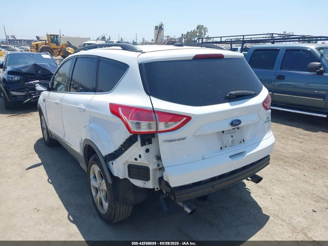 1FMCU0GX8FUA34320 Ford ESCAPE SE