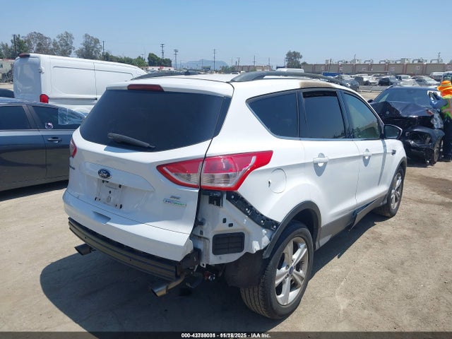 1FMCU0GX8FUA34320 Ford ESCAPE SE