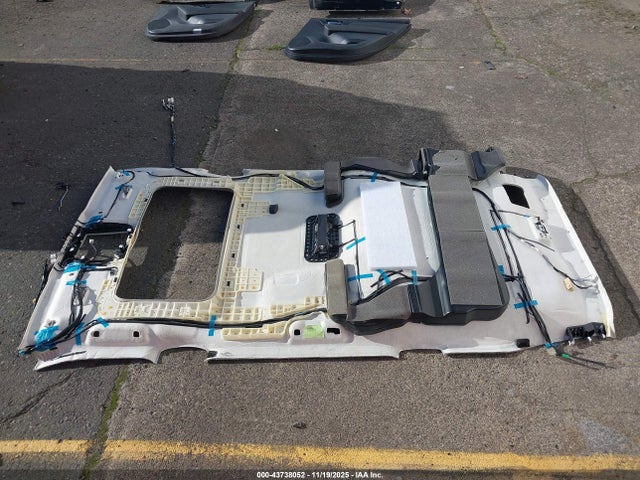 5TDGZRBHXNS588649 Toyota Highlander Xle