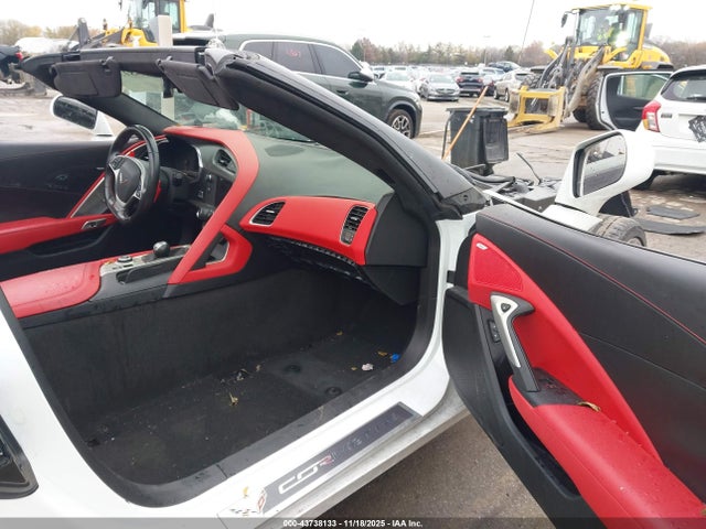 2019 CHEVROLET CORVETTE 1G1YT2D65K5602587 Photo 4