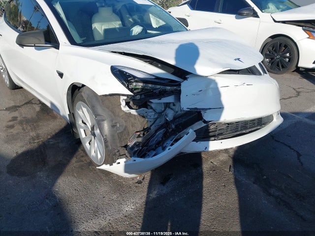 2022 TESLA MODEL 3 5YJ3E1EB9NF137185 Photo 5