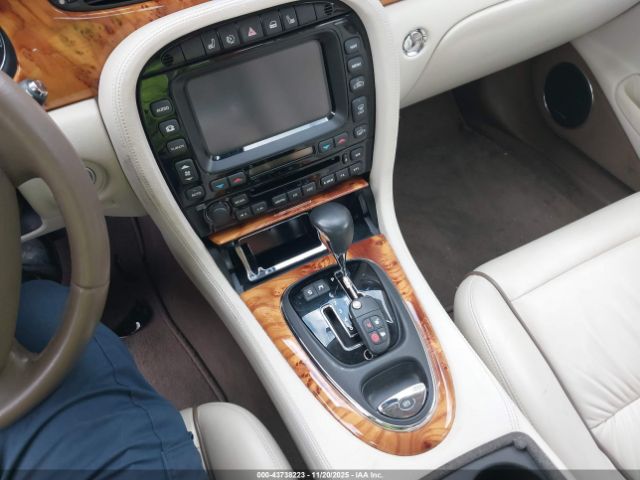 2007 JAGUAR XJ SAJWA71B47SH16855 Photo 10