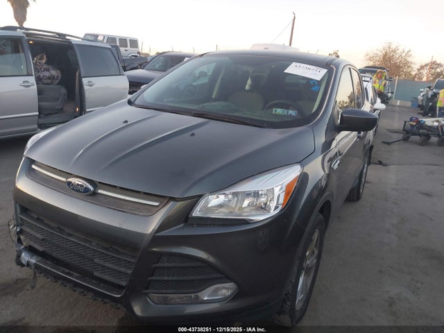 1FMCU9G98FUB67844 Ford ESCAPE SE