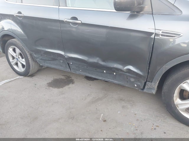 1FMCU9G98FUB67844 Ford ESCAPE SE
