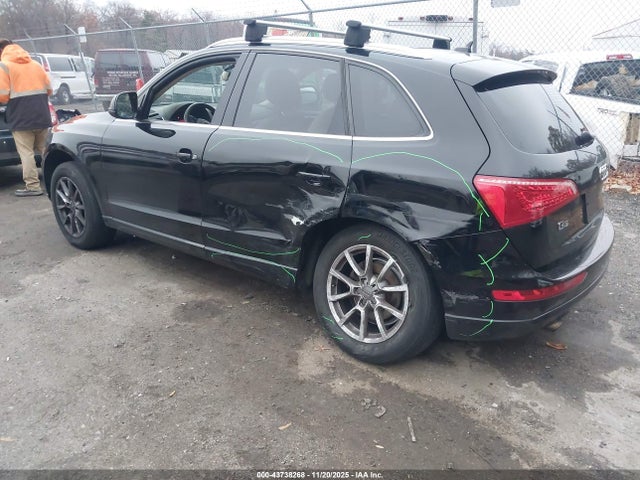 2011 AUDI Q5 WA1LFAFP2BA021896 Photo 2