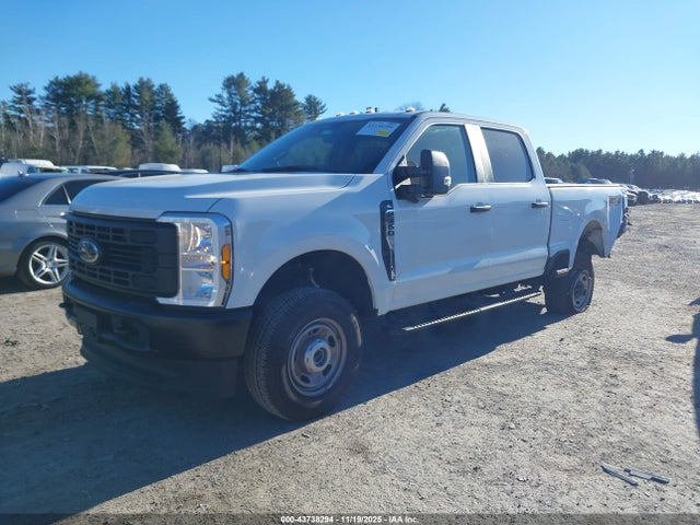 Ford F-350 Xl 2024 1FT8W3BA3RED51090 Image 2
