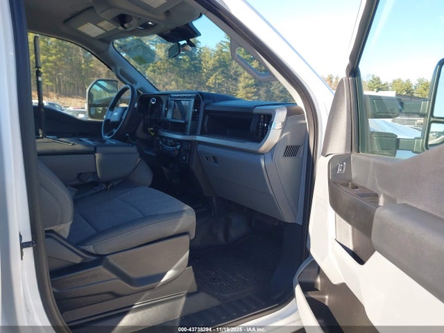 Ford F-350 Xl 2024 1FT8W3BA3RED51090 Image 5