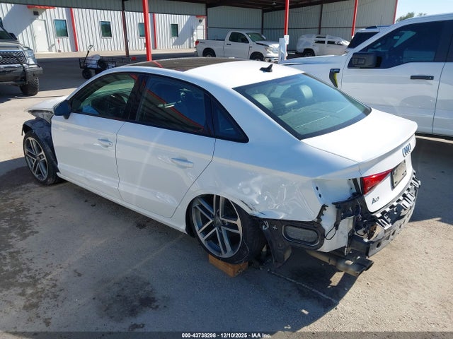 2020 AUDI A3 WAUAUGFF1LA071006 Photo 2