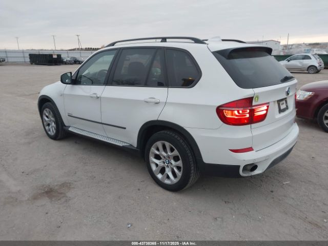 2012 BMW X5 5UXZV4C56CL761690 Photo 2